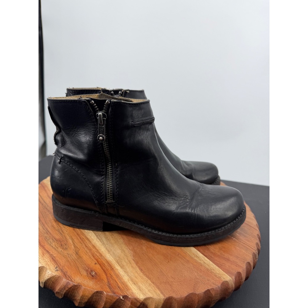 Frye Veronica seam Short Bootie sz 7.5B Black Leather Side Zip Moto Ankle Boot